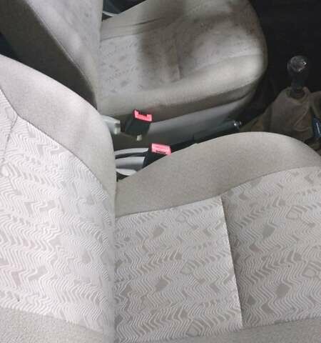 ВАЗ 1119 Калина 2010 у Рівному на Automoto.ua Червоний ВАЗ 1119 Калина, об'ємом двигуна 1.6 л та пробігом 132 тис. км за 2300 $, фото 2 на Automoto.ua