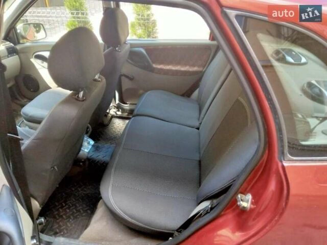 Красный ВАЗ 1119 Калина, объемом двигателя 1.4 л и пробегом 90 тыс. км за 3700 $, фото 4 на Automoto.ua