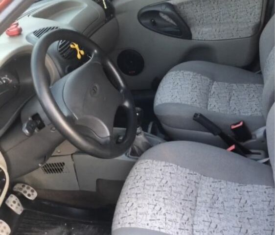 Красный ВАЗ 1119 Калина, объемом двигателя 1.6 л и пробегом 290 тыс. км за 2200 $, фото 2 на Automoto.ua