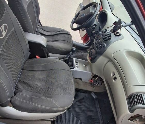 Червоний ВАЗ 1119 Калина, об'ємом двигуна 1.6 л та пробігом 112 тис. км за 1535 $, фото 12 на Automoto.ua