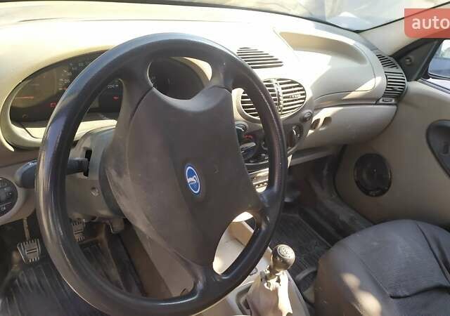 ВАЗ 1119 Калина, объемом двигателя 0 л и пробегом 196 тыс. км за 1200 $, фото 5 на Automoto.ua