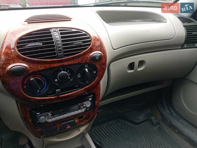 Жовтий ВАЗ 1119 Калина, об'ємом двигуна 1.39 л та пробігом 157 тис. км за 1450 $, фото 14 на Automoto.ua