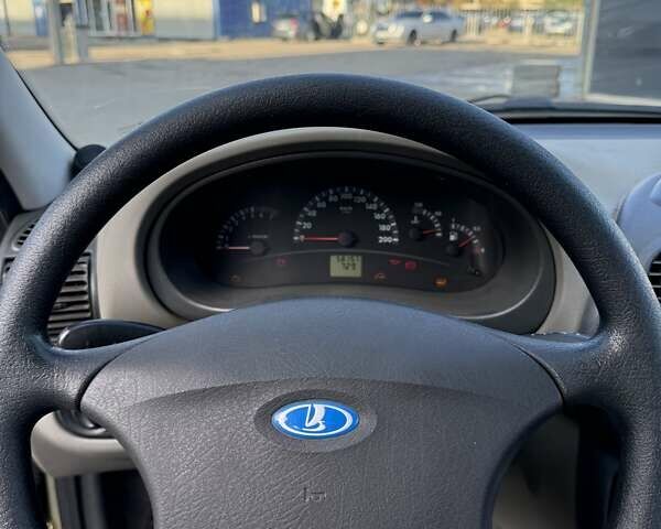 Желтый ВАЗ 1119 Калина, объемом двигателя 1.6 л и пробегом 58 тыс. км за 3100 $, фото 15 на Automoto.ua