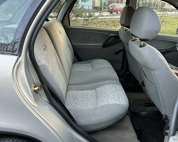 Серый ВАЗ 1119 Калина, объемом двигателя 1.6 л и пробегом 98 тыс. км за 1999 $, фото 22 на Automoto.ua