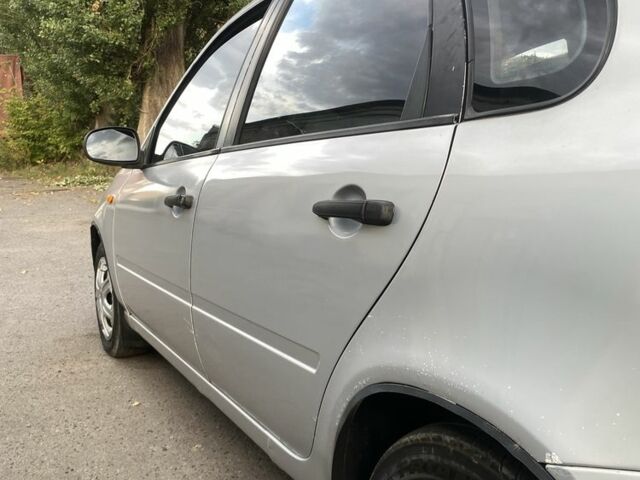 Сірий ВАЗ 1119 Калина, об'ємом двигуна 1.6 л та пробігом 240 тис. км за 1450 $, фото 10 на Automoto.ua