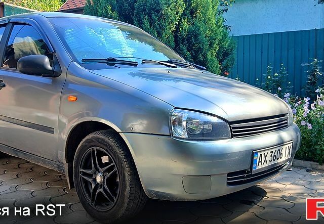 Сірий ВАЗ 1119 Калина, об'ємом двигуна 1.6 л та пробігом 230 тис. км за 1800 $, фото 2 на Automoto.ua