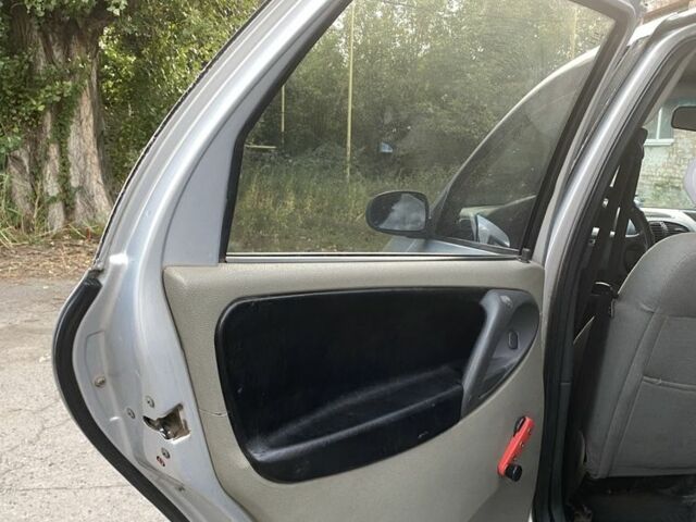 Сірий ВАЗ 1119 Калина, об'ємом двигуна 1.6 л та пробігом 240 тис. км за 1450 $, фото 20 на Automoto.ua