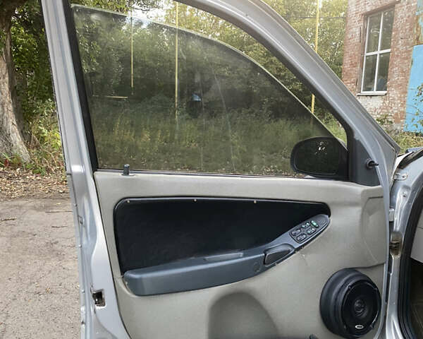 Сірий ВАЗ 1119 Калина, об'ємом двигуна 1.6 л та пробігом 245 тис. км за 1450 $, фото 14 на Automoto.ua
