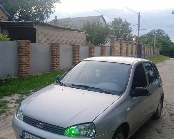 Сірий ВАЗ 1119 Калина, об'ємом двигуна 1.6 л та пробігом 155 тис. км за 1200 $, фото 6 на Automoto.ua