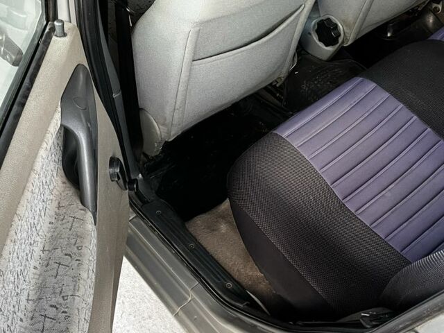 Серый ВАЗ 1119 Калина, объемом двигателя 1.6 л и пробегом 96 тыс. км за 1700 $, фото 6 на Automoto.ua