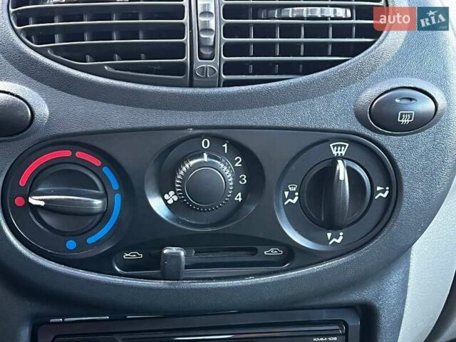 Сірий ВАЗ 1119 Калина, об'ємом двигуна 1.6 л та пробігом 160 тис. км за 2990 $, фото 18 на Automoto.ua