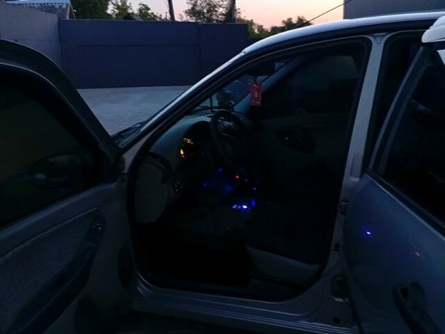 Серый ВАЗ 1119 Калина, объемом двигателя 1.6 л и пробегом 220 тыс. км за 2550 $, фото 5 на Automoto.ua