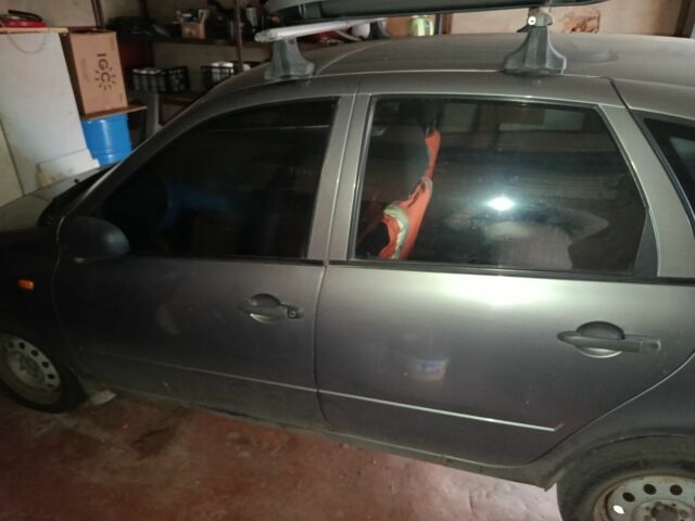 Серый ВАЗ 1119 Калина, объемом двигателя 1.6 л и пробегом 107 тыс. км за 1500 $, фото 2 на Automoto.ua