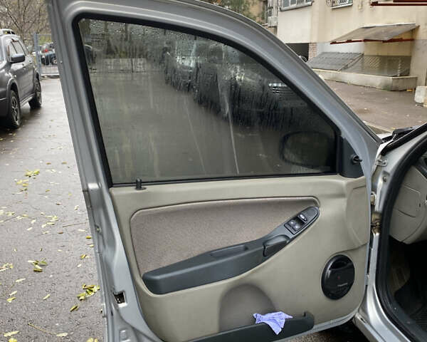 Серый ВАЗ 1119 Калина, объемом двигателя 1.39 л и пробегом 90 тыс. км за 2300 $, фото 9 на Automoto.ua