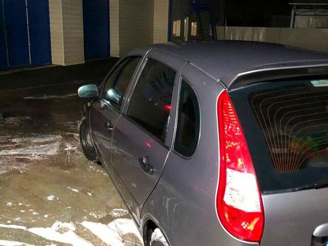 Серый ВАЗ 1119 Калина, объемом двигателя 1.6 л и пробегом 280 тыс. км за 2500 $, фото 6 на Automoto.ua