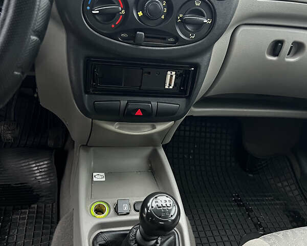 Серый ВАЗ 1119 Калина, объемом двигателя 1.4 л и пробегом 64 тыс. км за 2999 $, фото 14 на Automoto.ua