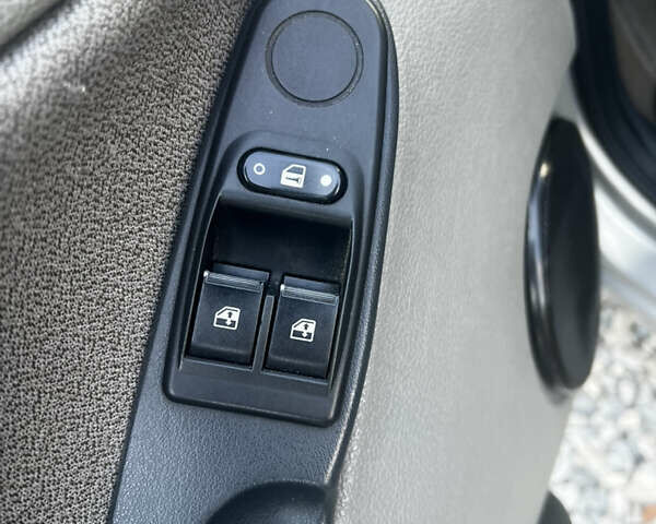 Сірий ВАЗ 1119 Калина, об'ємом двигуна 1.4 л та пробігом 175 тис. км за 2800 $, фото 24 на Automoto.ua