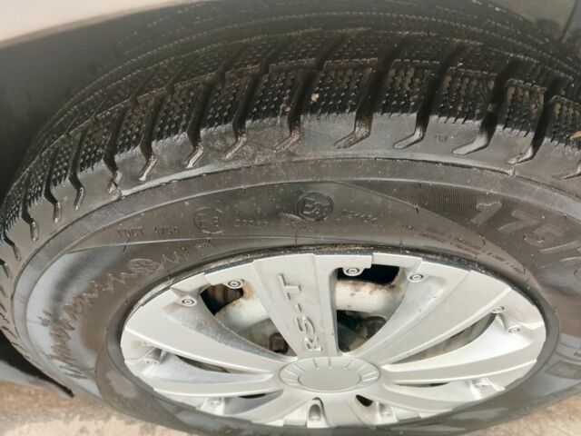 Сірий ВАЗ 1119 Калина, об'ємом двигуна 1 л та пробігом 120 тис. км за 1550 $, фото 3 на Automoto.ua