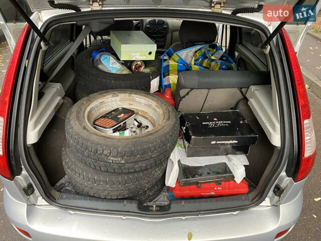 Серый ВАЗ 1119 Калина, объемом двигателя 1.39 л и пробегом 90 тыс. км за 2300 $, фото 14 на Automoto.ua