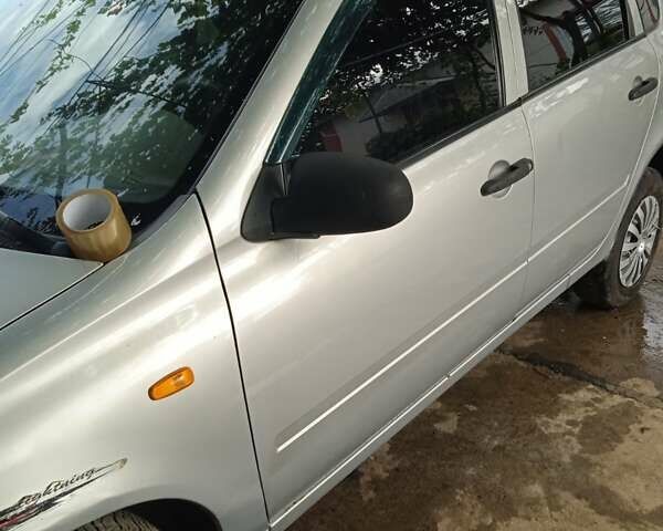 Серый ВАЗ 1119 Калина, объемом двигателя 1.6 л и пробегом 156 тыс. км за 2900 $, фото 1 на Automoto.ua