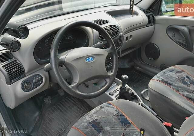 Серый ВАЗ 1119 Калина, объемом двигателя 1.6 л и пробегом 92 тыс. км за 2400 $, фото 7 на Automoto.ua