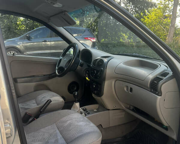 Сірий ВАЗ 1119 Калина, об'ємом двигуна 1.4 л та пробігом 175 тис. км за 2800 $, фото 9 на Automoto.ua