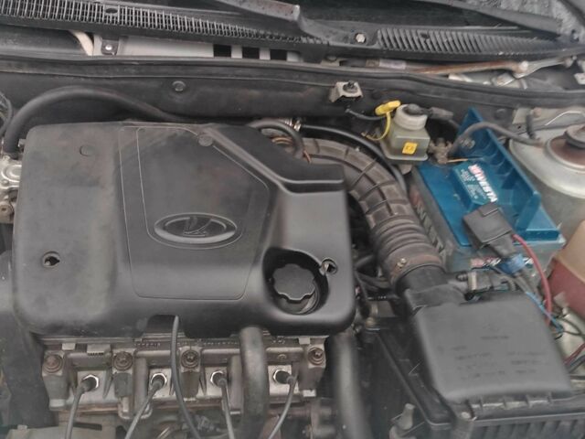 Сірий ВАЗ 1119 Калина, об'ємом двигуна 1.6 л та пробігом 183 тис. км за 2000 $, фото 1 на Automoto.ua