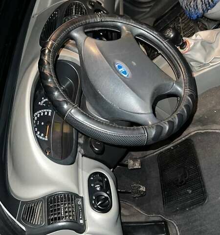 Сірий ВАЗ 1119 Калина, об'ємом двигуна 1.4 л та пробігом 44 тис. км за 2800 $, фото 6 на Automoto.ua