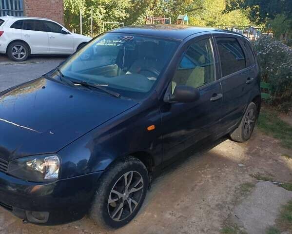 Синій ВАЗ 1119 Калина, об'ємом двигуна 1.6 л та пробігом 280 тис. км за 1600 $, фото 1 на Automoto.ua