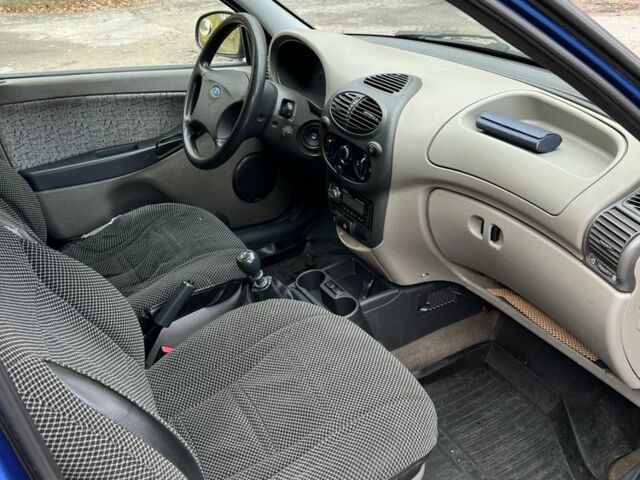 Синій ВАЗ 1119 Калина, об'ємом двигуна 1.6 л та пробігом 195 тис. км за 1700 $, фото 12 на Automoto.ua