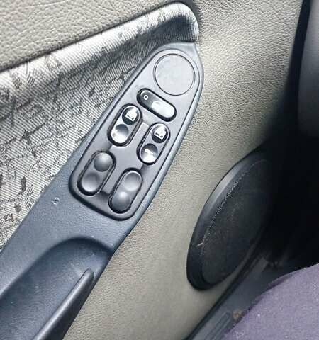 Синий ВАЗ 1119 Калина, объемом двигателя 1.6 л и пробегом 177 тыс. км за 1600 $, фото 3 на Automoto.ua