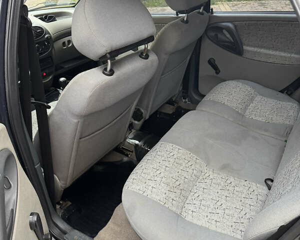 Синий ВАЗ 1119 Калина, объемом двигателя 1.6 л и пробегом 176 тыс. км за 1900 $, фото 7 на Automoto.ua