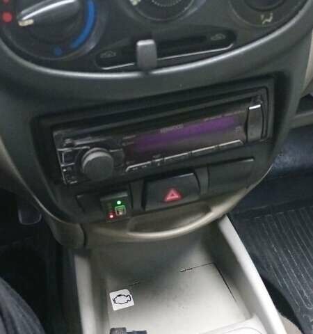 Синий ВАЗ 1119 Калина, объемом двигателя 1.6 л и пробегом 177 тыс. км за 1600 $, фото 5 на Automoto.ua