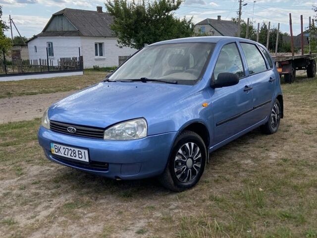 Синій ВАЗ 1119 Калина, об'ємом двигуна 1.6 л та пробігом 250 тис. км за 1200 $, фото 4 на Automoto.ua