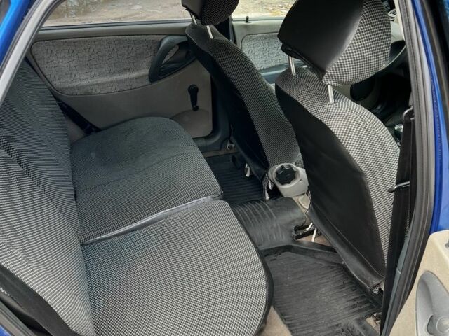 Синій ВАЗ 1119 Калина, об'ємом двигуна 1.6 л та пробігом 195 тис. км за 1700 $, фото 11 на Automoto.ua