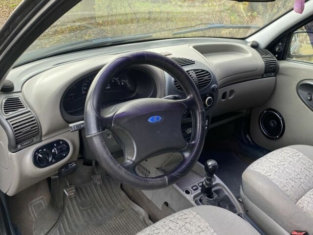 Синий ВАЗ 1119 Калина, объемом двигателя 1.6 л и пробегом 170 тыс. км за 1800 $, фото 4 на Automoto.ua