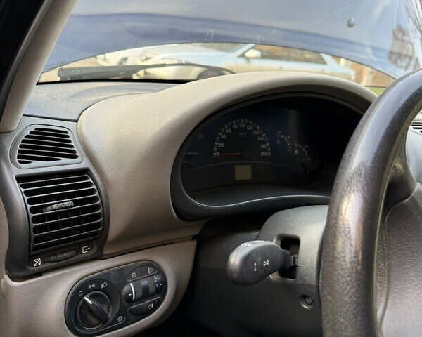 Синий ВАЗ 1119 Калина, объемом двигателя 1.39 л и пробегом 130 тыс. км за 2000 $, фото 10 на Automoto.ua