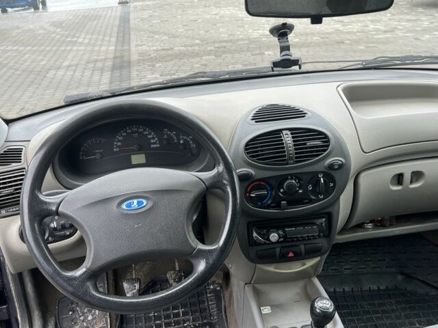 Синий ВАЗ 1119 Калина, объемом двигателя 1.6 л и пробегом 170 тыс. км за 1100 $, фото 6 на Automoto.ua