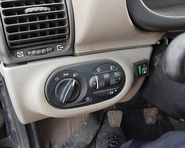 Синий ВАЗ 1119 Калина, объемом двигателя 1.4 л и пробегом 174 тыс. км за 2300 $, фото 3 на Automoto.ua