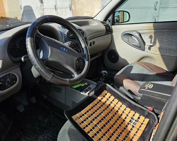 Синій ВАЗ 1119 Калина, об'ємом двигуна 1.6 л та пробігом 102 тис. км за 3000 $, фото 4 на Automoto.ua