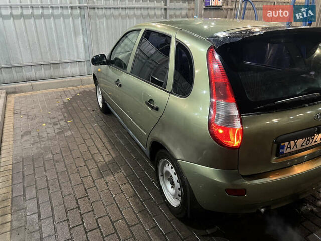 Зелений ВАЗ 1119 Калина, об'ємом двигуна 1.6 л та пробігом 198 тис. км за 2000 $, фото 2 на Automoto.ua