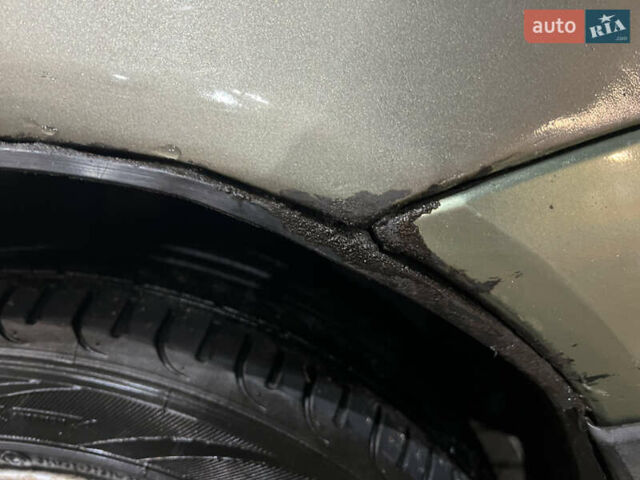 Зелений ВАЗ 1119 Калина, об'ємом двигуна 1.6 л та пробігом 198 тис. км за 2000 $, фото 10 на Automoto.ua