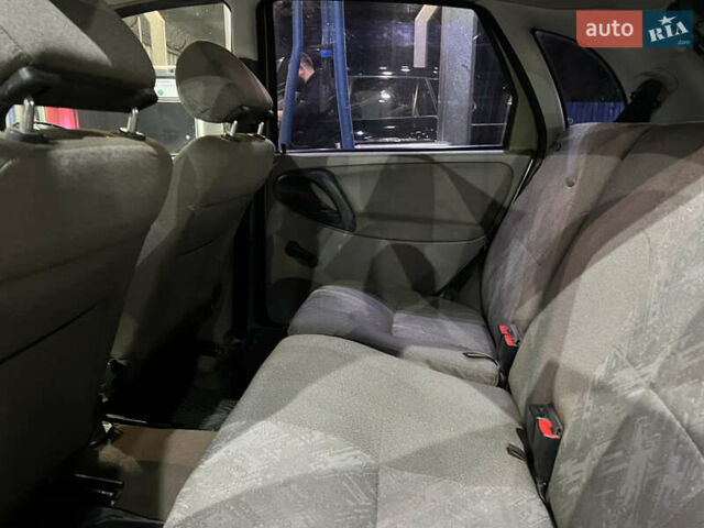 Зелений ВАЗ 1119 Калина, об'ємом двигуна 1.6 л та пробігом 198 тис. км за 2000 $, фото 12 на Automoto.ua