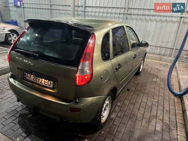 Зелений ВАЗ 1119 Калина, об'ємом двигуна 1.6 л та пробігом 198 тис. км за 2000 $, фото 3 на Automoto.ua