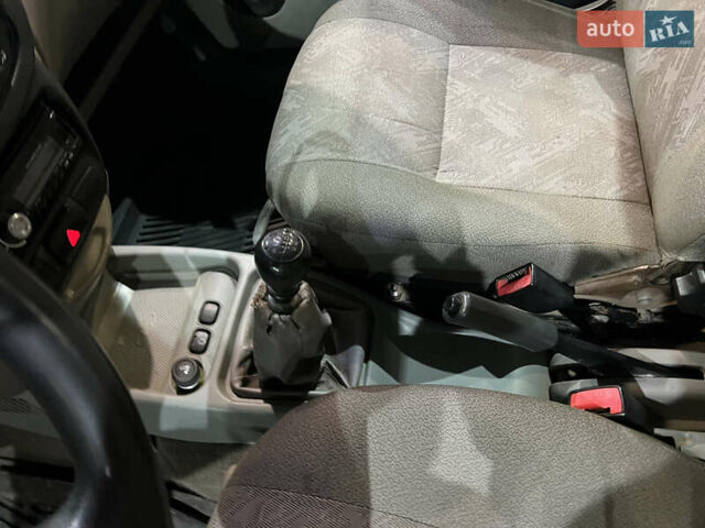 Зелений ВАЗ 1119 Калина, об'ємом двигуна 1.6 л та пробігом 198 тис. км за 2000 $, фото 24 на Automoto.ua