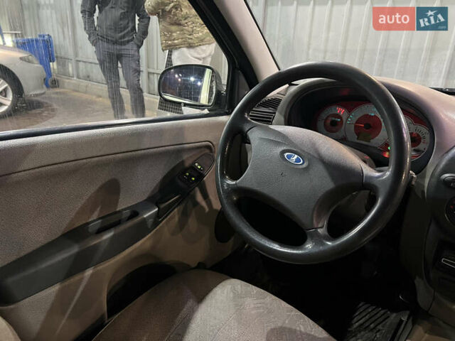 Зелений ВАЗ 1119 Калина, об'ємом двигуна 1.6 л та пробігом 198 тис. км за 2000 $, фото 14 на Automoto.ua