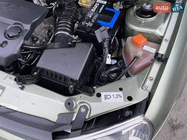 Зелений ВАЗ 1119 Калина, об'ємом двигуна 1.39 л та пробігом 89 тис. км за 2700 $, фото 60 на Automoto.ua