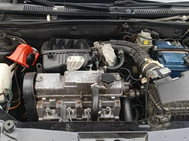 Черный ВАЗ 1119 Kalina Sport, объемом двигателя 1.6 л и пробегом 71 тыс. км за 3000 $, фото 7 на Automoto.ua