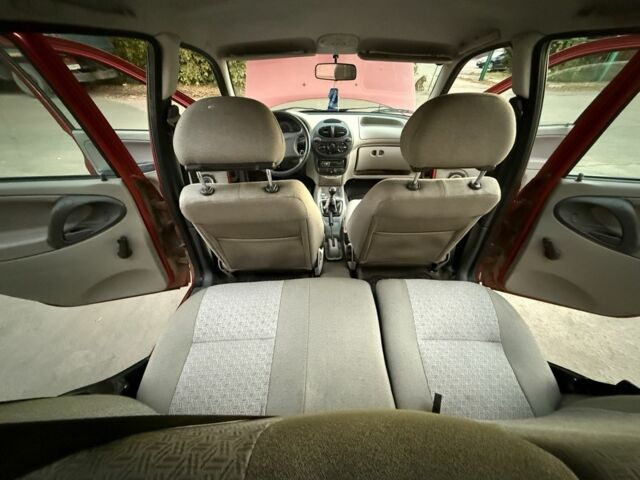 Червоний ВАЗ 1119 Kalina Sport, об'ємом двигуна 1.6 л та пробігом 220 тис. км за 1350 $, фото 5 на Automoto.ua