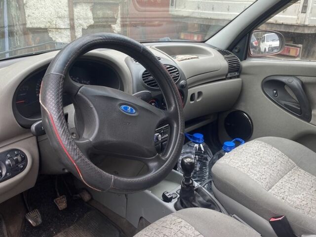 Красный ВАЗ 1119 Kalina Sport, объемом двигателя 1.6 л и пробегом 140 тыс. км за 1600 $, фото 6 на Automoto.ua